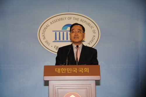 새누리당 1차 공천자 발표..은평 이재오, 해운대 서병수, 홍천 황영철 대변인 등