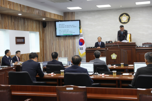 울릉군의회 제247회 임시회 4일 개회