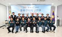 변함없는 31년 우정 '동백나무 인연' 